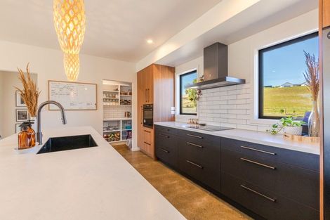 Photo of property in 360 Maharakeke Road, Waipukurau, 4281