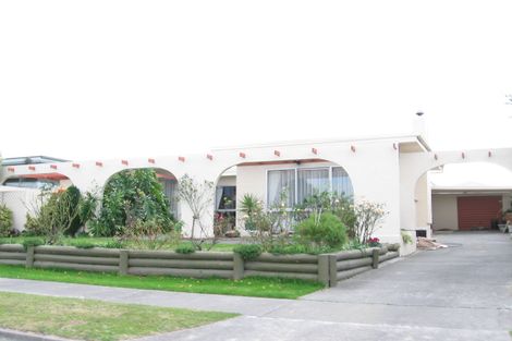 Photo of property in 104 Freyberg Avenue, Tamatea, Napier, 4112