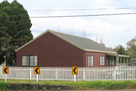 Photo of property in 3/34 Don Buck Road, Massey, Auckland, 0614