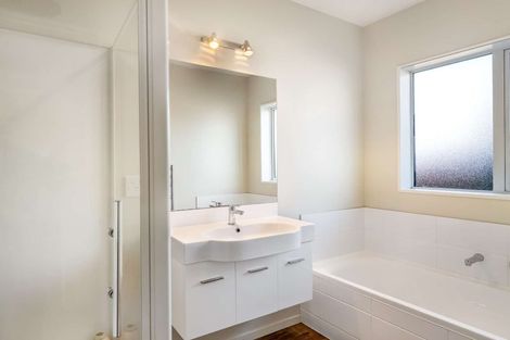 Photo of property in 16 Goldney Close, Lincoln, 7608