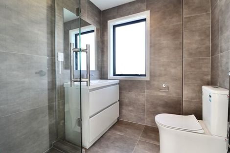 Photo of property in 210a Forrest Hill Road, Forrest Hill, Auckland, 0620