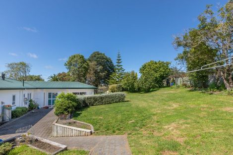 Photo of property in 20 Domain Road, Waipawa, 4210