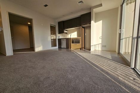 Photo of property in Shoal Haven Apartments, 305c/130 Anzac Street, Takapuna, Auckland, 0622