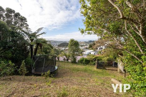 Photo of property in 26 Hollies Crescent, Johnsonville, Wellington, 6037