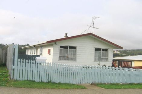 Photo of property in 32 Conclusion Street, Ascot Park, Porirua, 5024