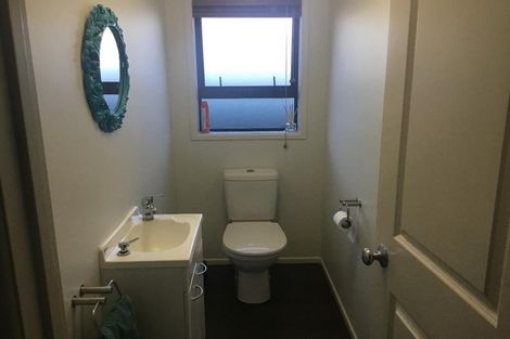 Photo of property in 28 Redwood Crescent, Hurdon, New Plymouth, 4310