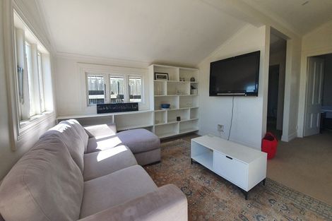 Photo of property in 77 Eliot Street, New Plymouth, 4310