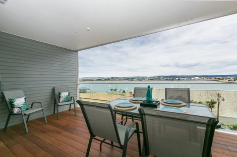 Photo of property in 403/7 Humber Street, Pandora, Napier, 4110