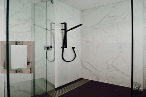 Photo of property in 2/40a Blakeborough Drive, Forrest Hill, Auckland, 0620