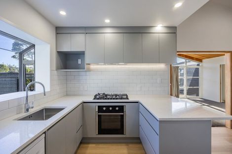 Photo of property in 54 Nile Road, Milford, Auckland, 0620