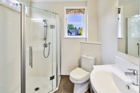 Photo of property in 295 Fergusson Drive, Heretaunga, Upper Hutt, 5018