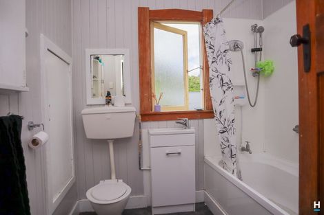 Photo of property in 9 Ashmore Avenue, Cobden, Greymouth, 7802