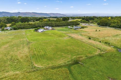 Photo of property in 15 Koputaroa Road, Levin, 5575