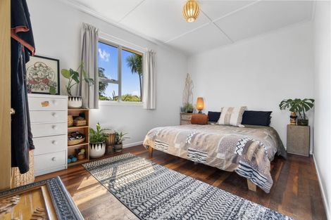 Photo of property in 6 Tutchen Avenue, Raglan, 3225