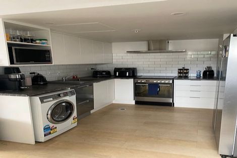 Photo of property in Quantum On Thorndon Quay, 7/163a Thorndon Quay, Pipitea, Wellington, 6011