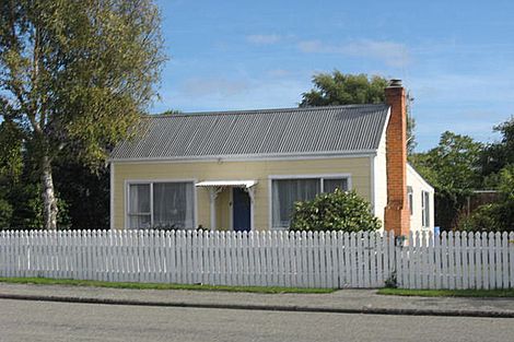 Photo of property in 4 Holmes Street, Waimate, 7924