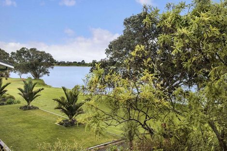 Photo of property in 10 Roretana Drive, Athenree, Katikati, 3177