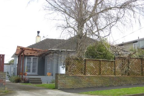 Photo of property in 10 Pembroke Street, Westown, New Plymouth, 4310