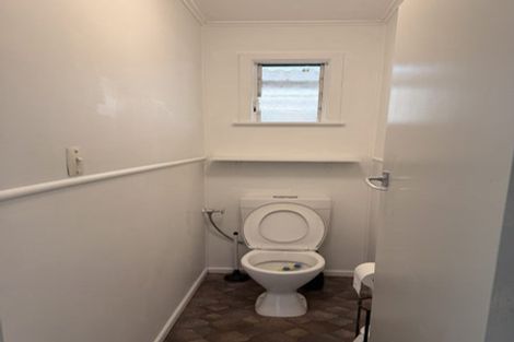 Photo of property in 49 Longburn Road, Henderson, Auckland, 0610