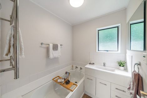 Photo of property in 9 Venus Place, Whitby, Porirua, 5024