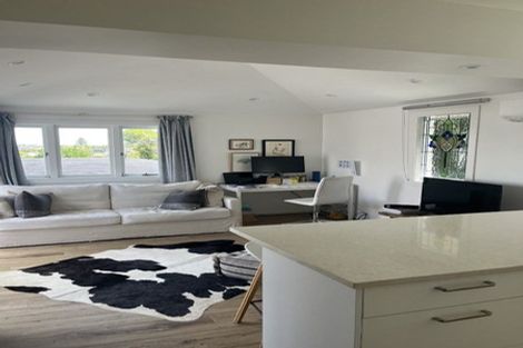 Photo of property in 2/32 Aramoana Avenue, Devonport, Auckland, 0624