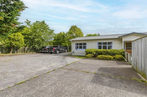 Photo of property in 84 Amohia Street, Paraparaumu, 5032