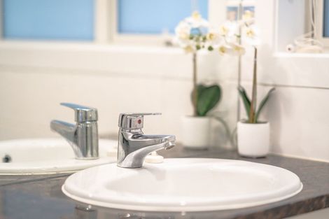 Photo of property in 1/49 Hastings Road, Mairangi Bay, Auckland, 0630