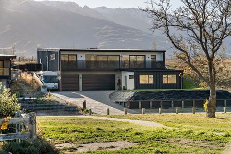 Photo of property in 59 Stratford Drive, Mount Pisa, Cromwell, 9383