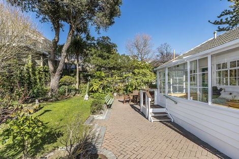 Photo of property in 15 Streatlam Crescent, Strathmore Park, Wellington, 6022