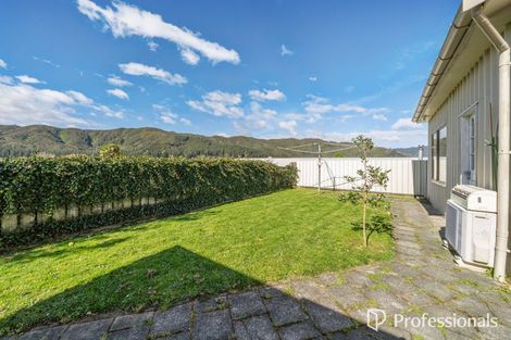 Photo of property in 25 Kendal Grove, Wainuiomata, Lower Hutt, 5014