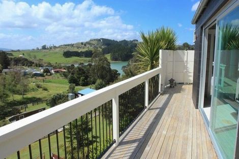 Photo of property in 24 Point Street, Raglan, 3225