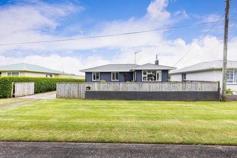 Photo of property in 80 Strange Street, Waitara, 4320