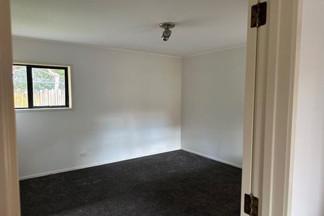 Photo of property in 8 Monet Grove, West Harbour, Auckland, 0618