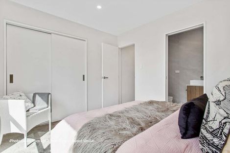 Photo of property in 26a Holland Avenue, Point England, Auckland, 1072