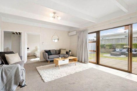 Photo of property in 2/22 Marr Road, Manurewa, Auckland, 2102