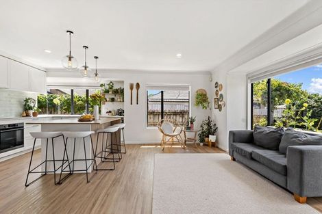 Photo of property in 13 Sunset Drive, Pukekohe, 2120