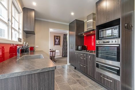 Photo of property in 88 Ruamahanga Crescent, Terrace End, Palmerston North, 4410