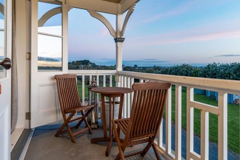 Photo of property in 111 Wharf Road, Clarks Beach, Pukekohe, 2679