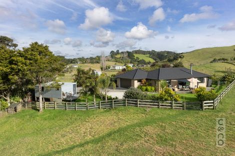 Photo of property in 188 Mcpike Road, Waimauku, 0883