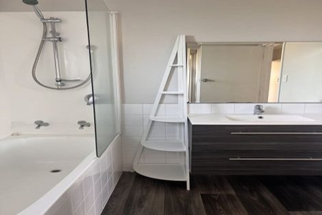 Photo of property in 2/51 Gardiners Road, Bishopdale, Christchurch, 8051