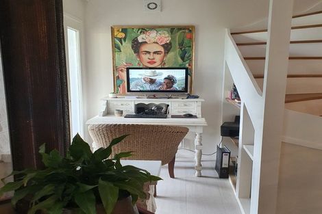 Photo of property in 8 Grants Avenue, Russell, 0202