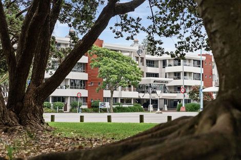 Photo of property in 36 Victoria Road, Mount Maunganui, 3116