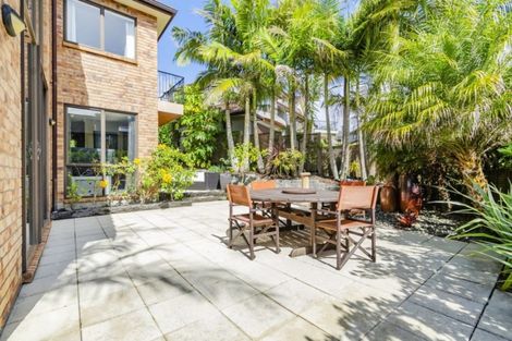 Photo of property in 44 Grammar School Road, Pakuranga, Auckland, 2010