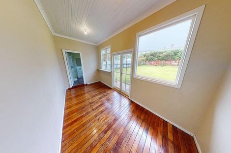Photo of property in 82 Matai Street, Castlecliff, Whanganui, 4501