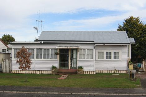 Photo of property in 15 Goldsmith Street, Maeroa, Hamilton, 3200