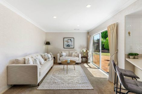 Photo of property in 10 Yarlside Place, Northpark, Auckland, 2013