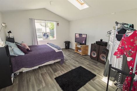 Photo of property in 10 Harris Street, Pleasant Point, 7903