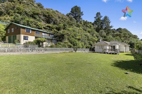 Photo of property in 24 Korau Grove, Stokes Valley, Lower Hutt, 5019