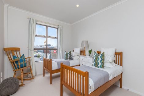 Photo of property in 24 Purchas Hill Drive, Stonefields, Auckland, 1072