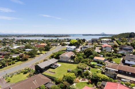 Photo of property in 31 Dunton Drive, Welcome Bay, Tauranga, 3112
